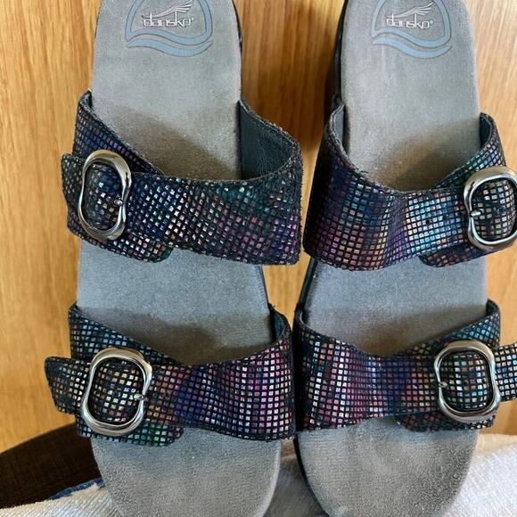 DANSKO women’s size 9 1/2, leather strap sandals - Picture 1 of 11